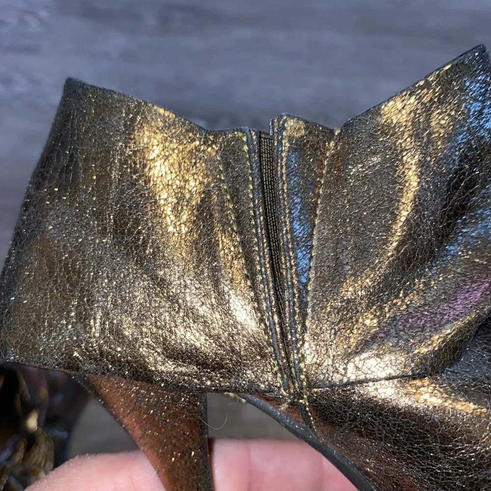VINTAGE Y2K WET SEAL‎ METALLIC GOLD BOW HEEL SLIP-ON ANKLE BOOTIES SIZE 7.5